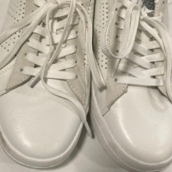 👟Le TIGRE Tompkins Sneaker - Women's  Size: 9.5  Color : White - Picture 10 of 12